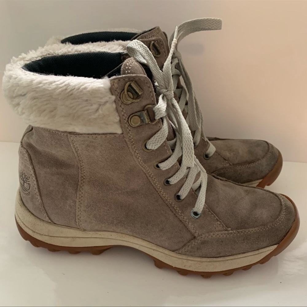 Timberland-8.5 Beige and Suede and cream faux fur booties 24619
